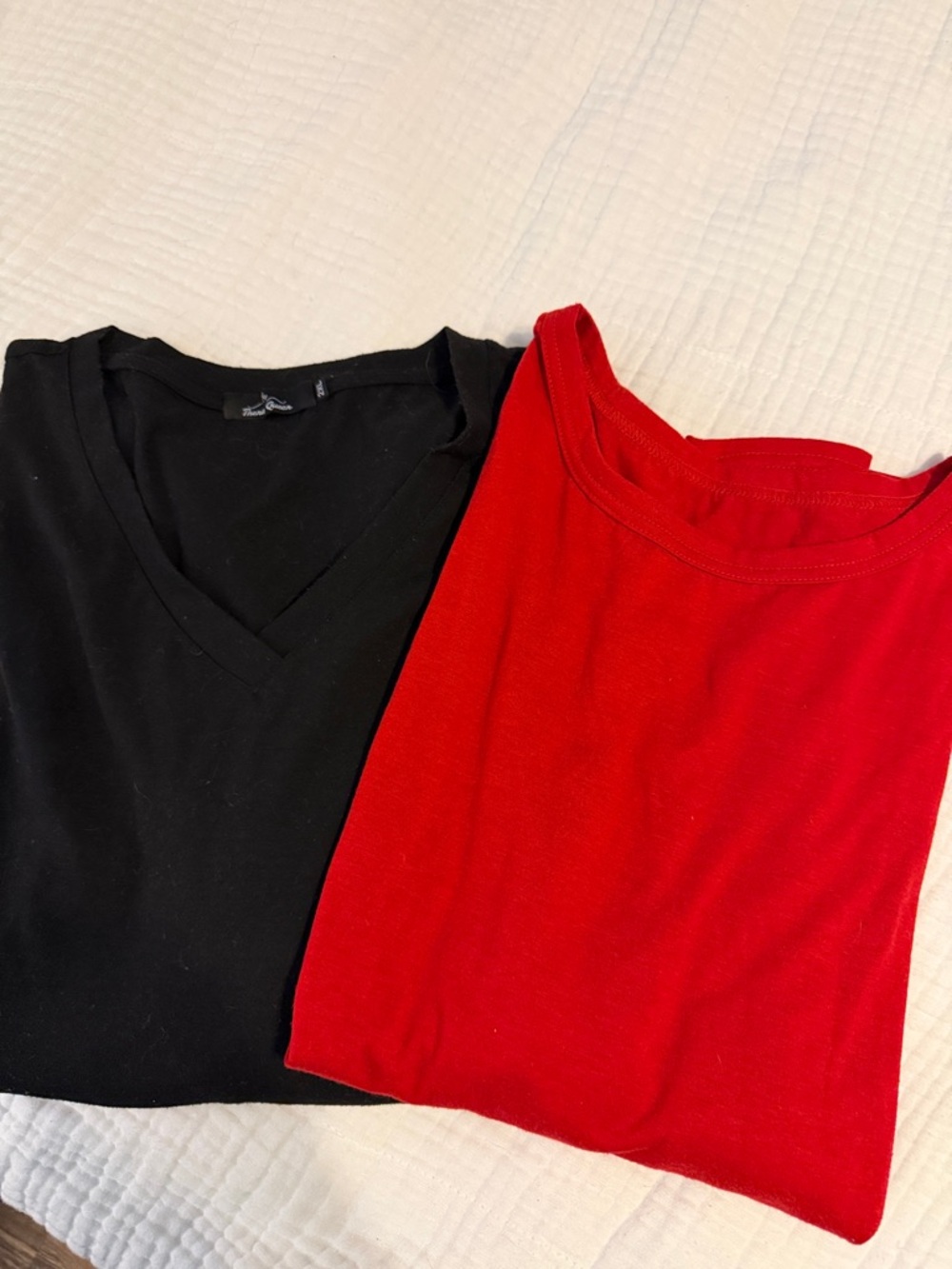 Women’s Short Sleeve Tees - Black & Red